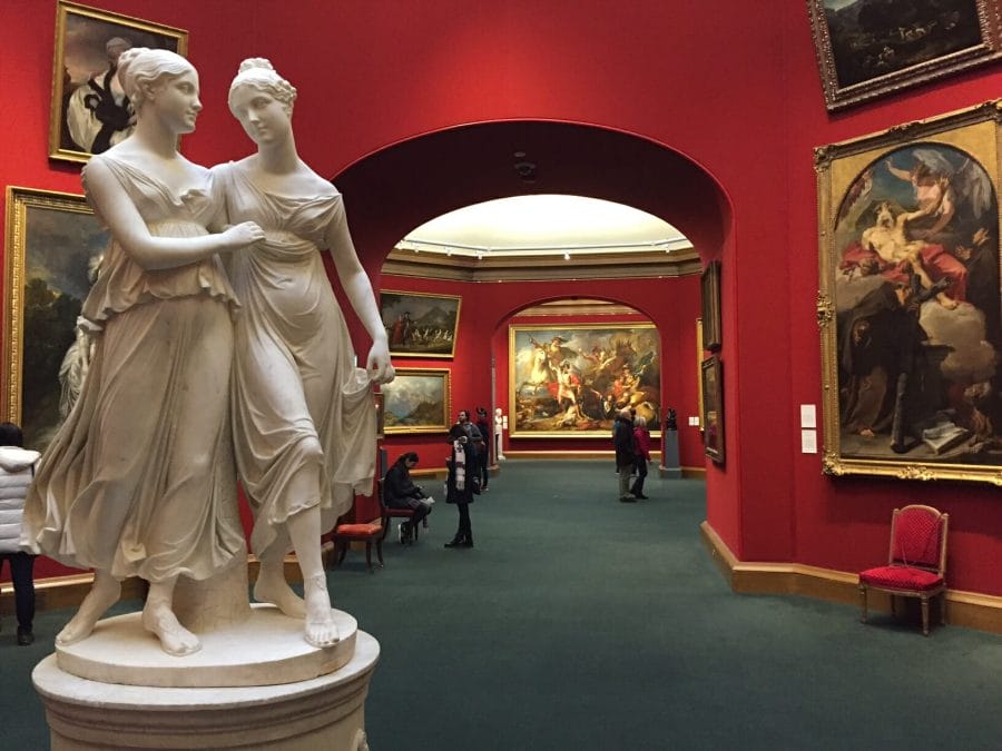 3 Days in Edinburgh - Best Things to Do, Where to Stay & Eat 6 Scottish National Gallery Hall, Edinburgh, Edinburgh