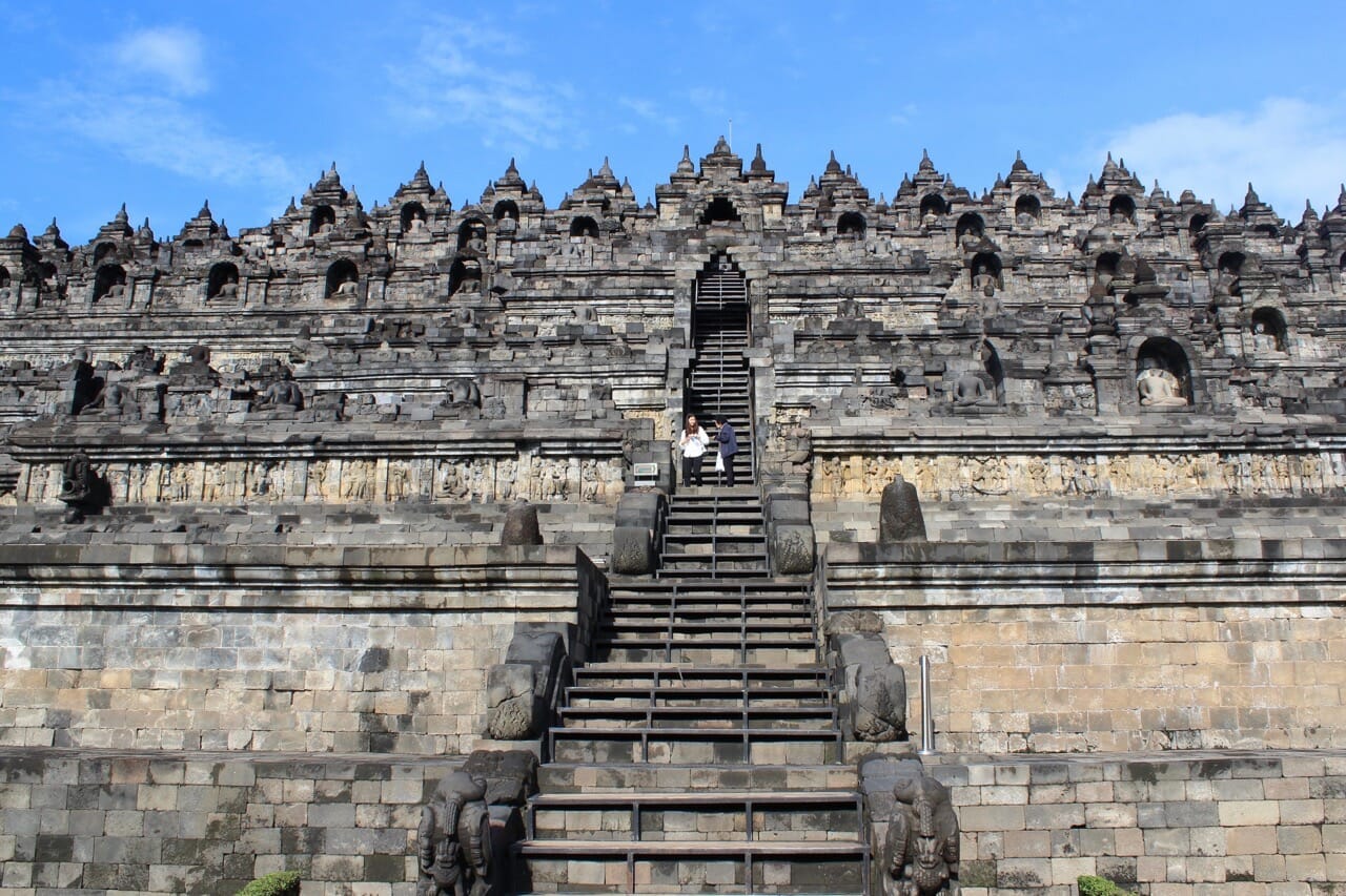 How to See the Magical Borobudur Sunrise, Indonesia 7 Continents 1