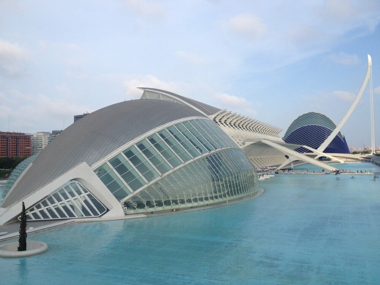 El complejo de la ciudad de las artes y las ciencias en Valencia, España