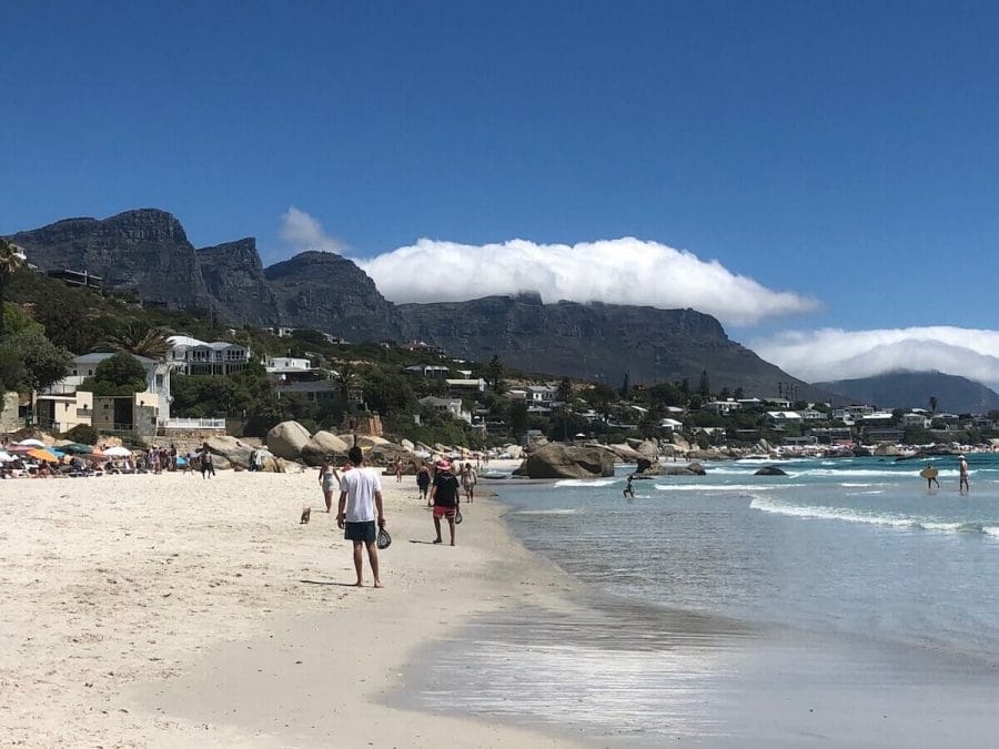Algumas das melhores praias de Cape Town estão em Clifton.