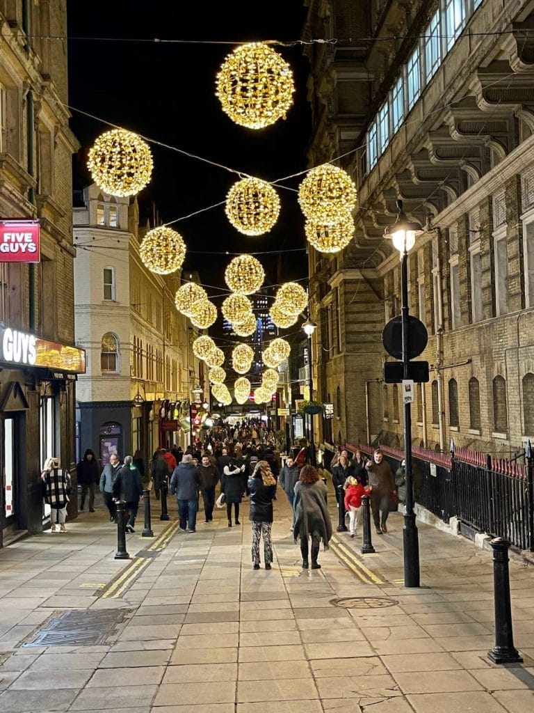 London New Bond Street Christmas Lights 2022 ✨ Luxury Window Shopping  Mayfair Walk ✨ 4K HDR 60FPS 