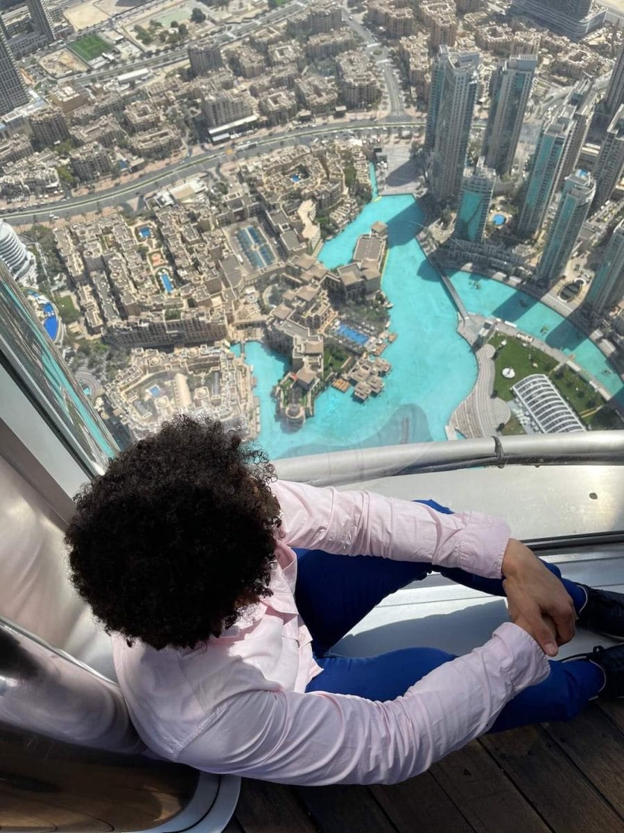 A vista do 124º andar do Burj Khalifa, Dubai
