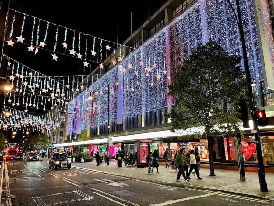 Melhores Luzes de Natal em Londres 2022 - Lugares Imperdíveis 7 Luzes de Natal da Oxford Street, Londres