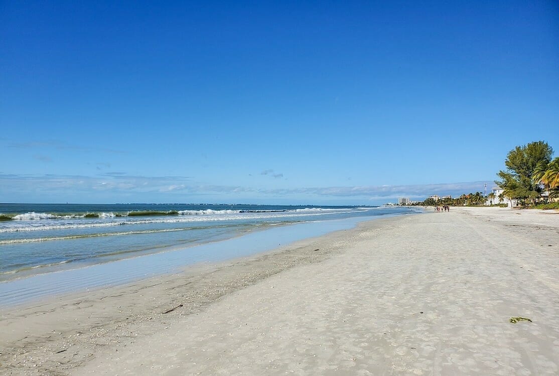 10 Warmest Beaches to Visit in Florida This December & January 7